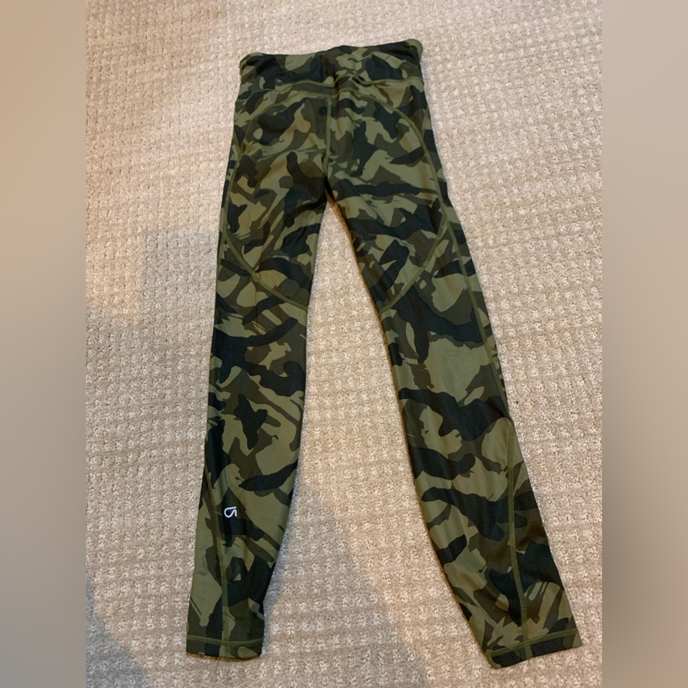 Gap workout compression leggings